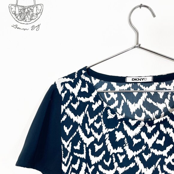 DKNYC / Abstract Pattern Short Sleeve Top Tunic  / Dark Blue White Color/ Size S - Picture 4 of 6